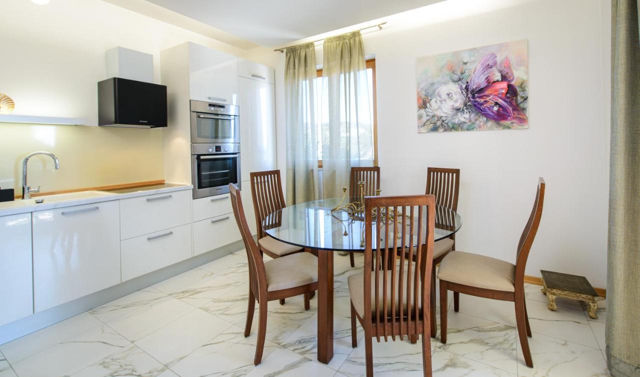 Villa Nerium Seget Vranjica Exterior foto